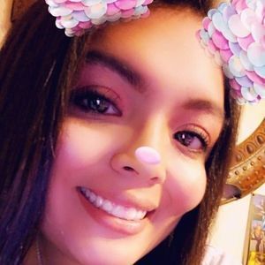 Meet your Posher, Talia